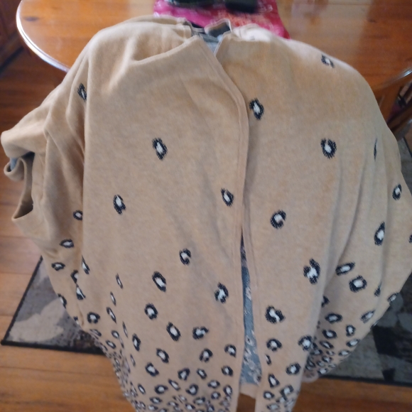 Lands' End Sweaters - Leopard Print Tan Tunic Length Sleeveless Cardigan